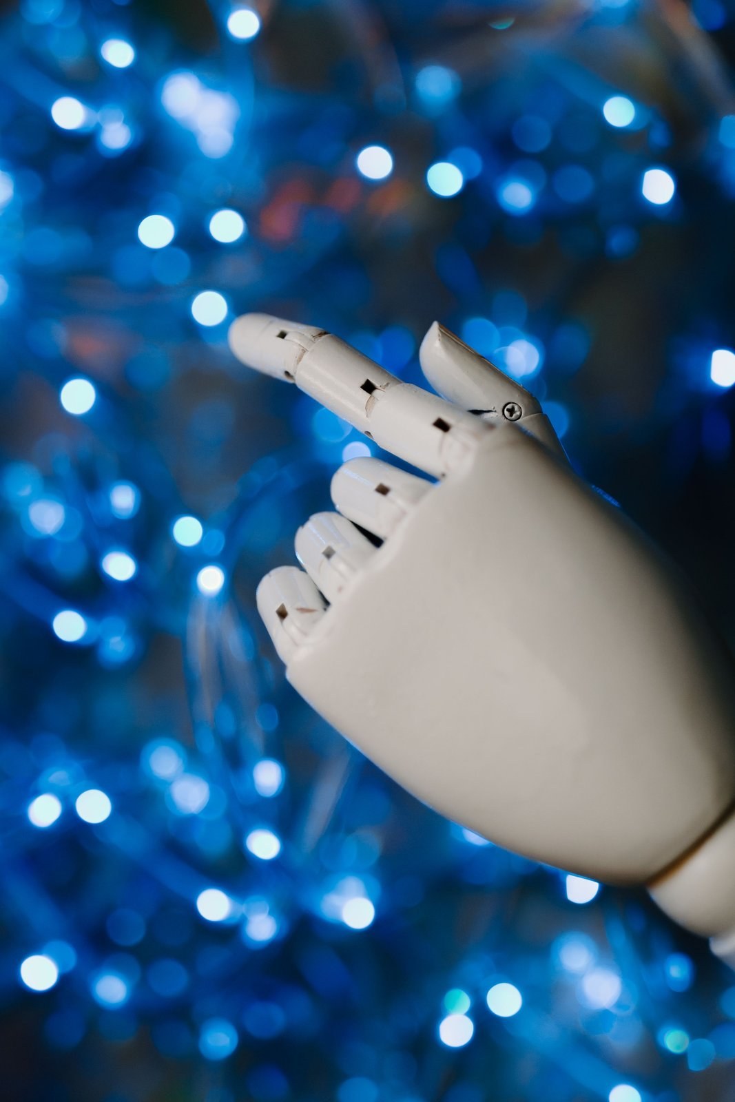 Sviluppo AI e intelligenza artificiale nel lavoro contrattuale