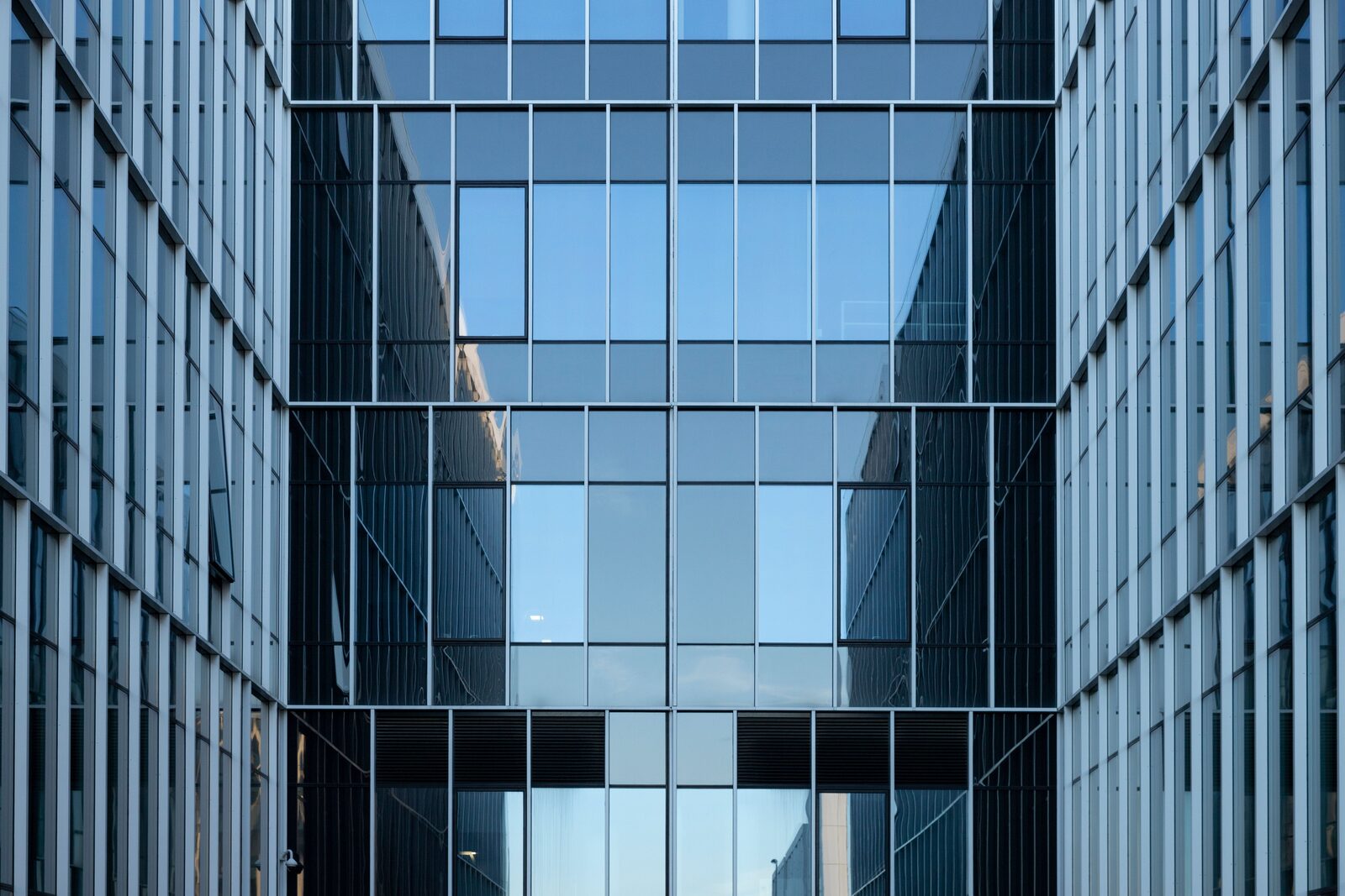 Trascrizione della locazione commerciale 6+6